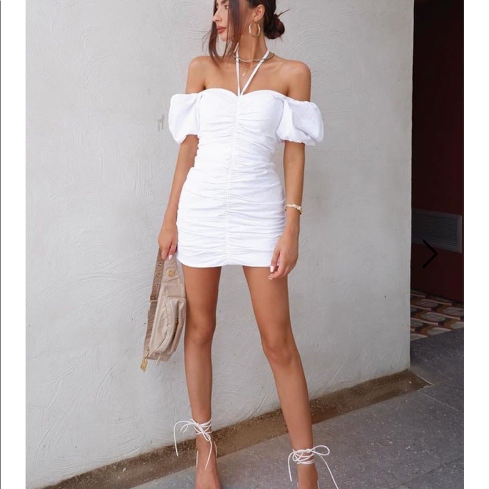Elegant White Off-Shoulder Mini Dress